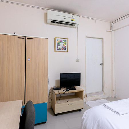 Freesia Saladaeng Silom Apartments بانكوك المظهر الخارجي الصورة