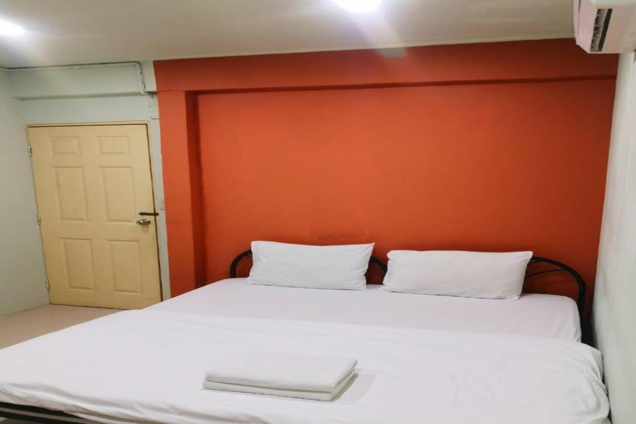 Freesia Saladaeng Silom Apartments بانكوك المظهر الخارجي الصورة