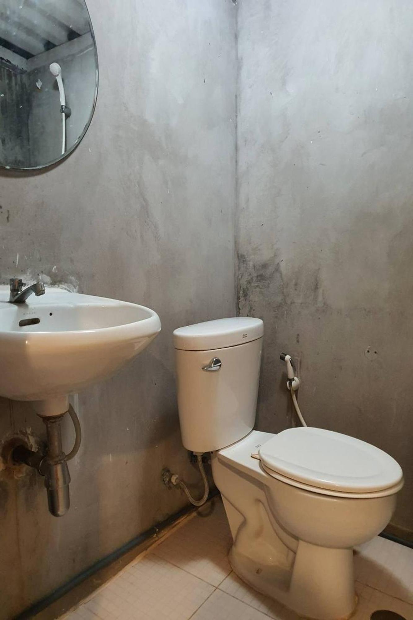 Freesia Saladaeng Silom Apartments بانكوك المظهر الخارجي الصورة