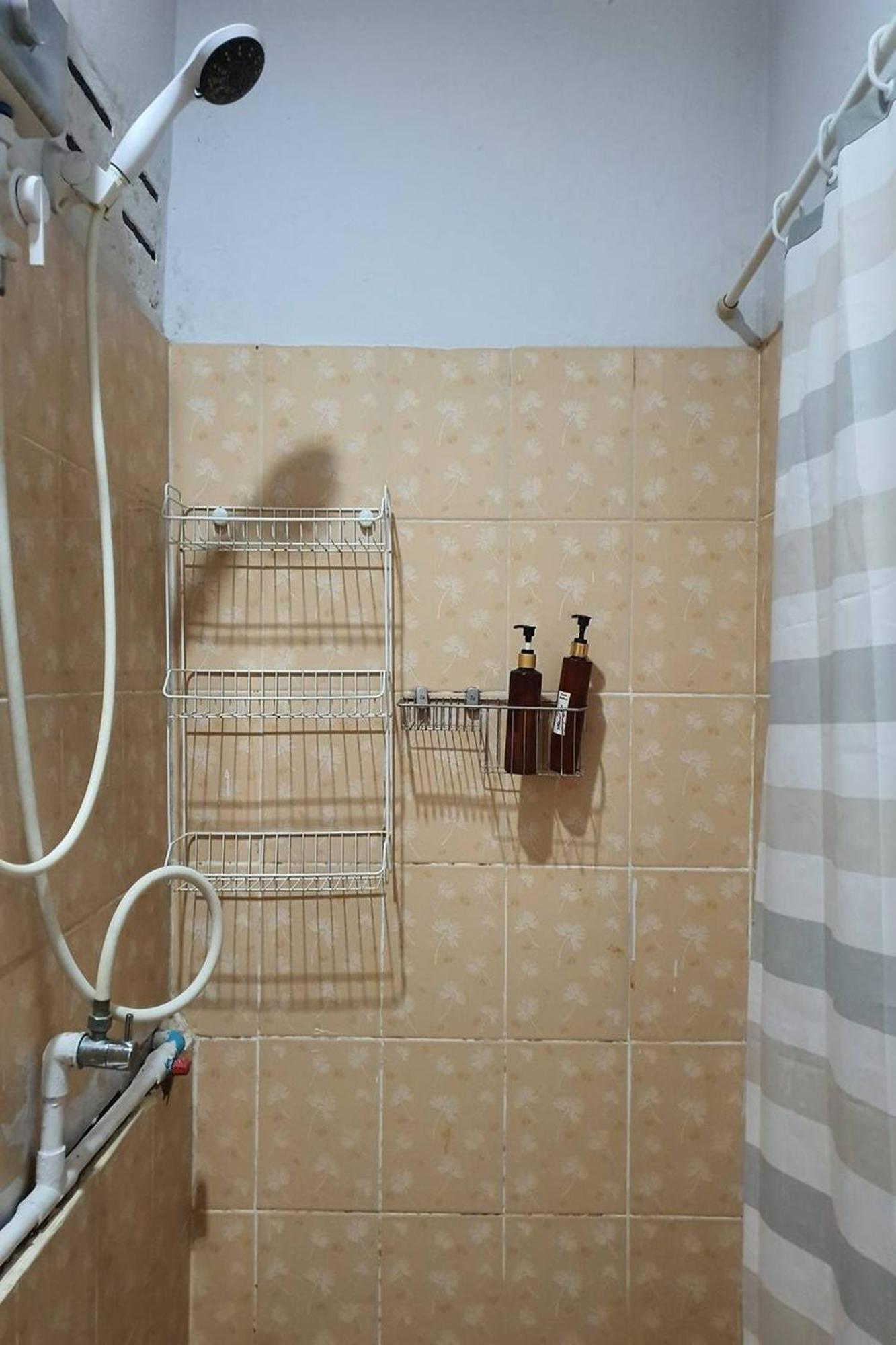 Freesia Saladaeng Silom Apartments بانكوك المظهر الخارجي الصورة