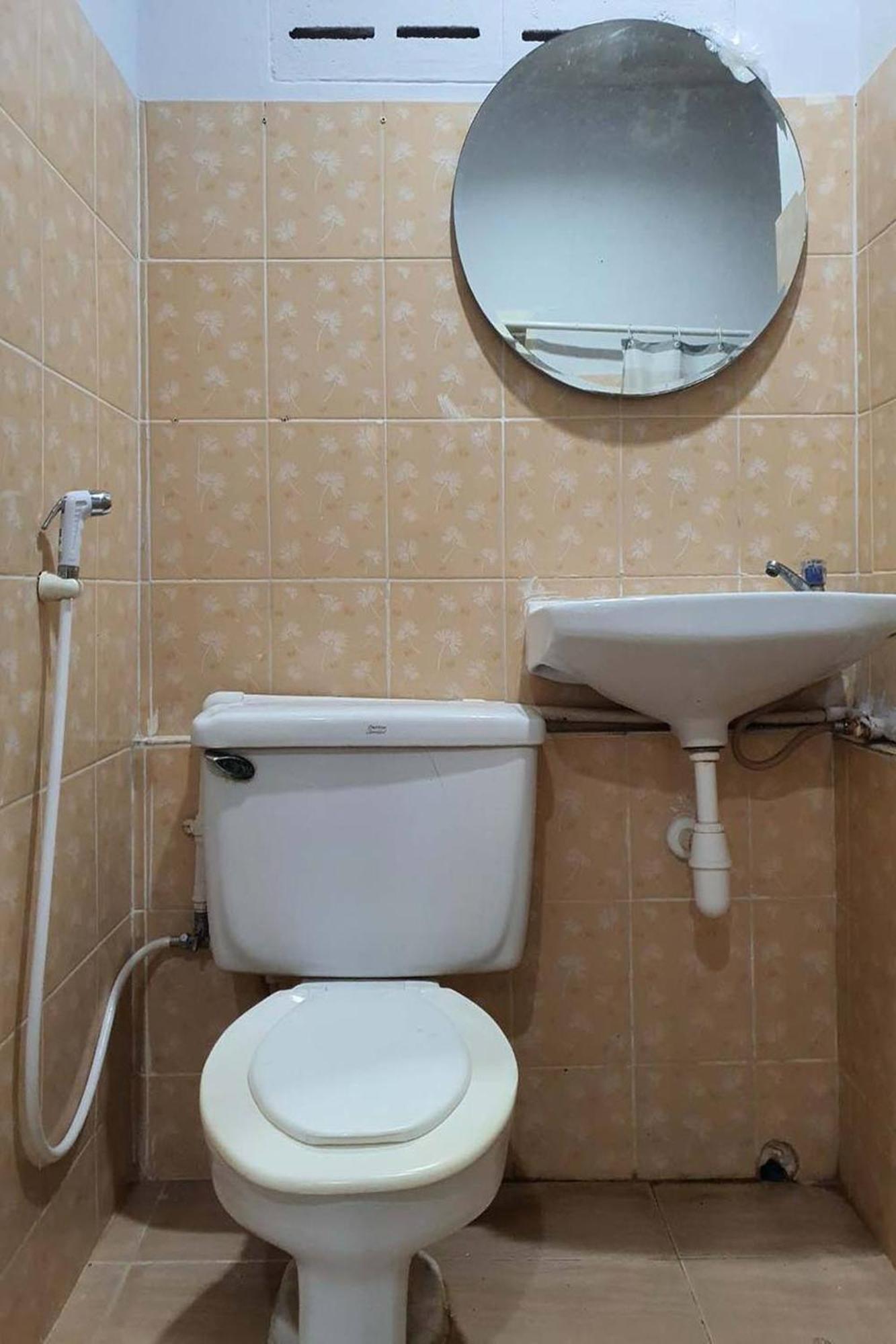 Freesia Saladaeng Silom Apartments بانكوك المظهر الخارجي الصورة