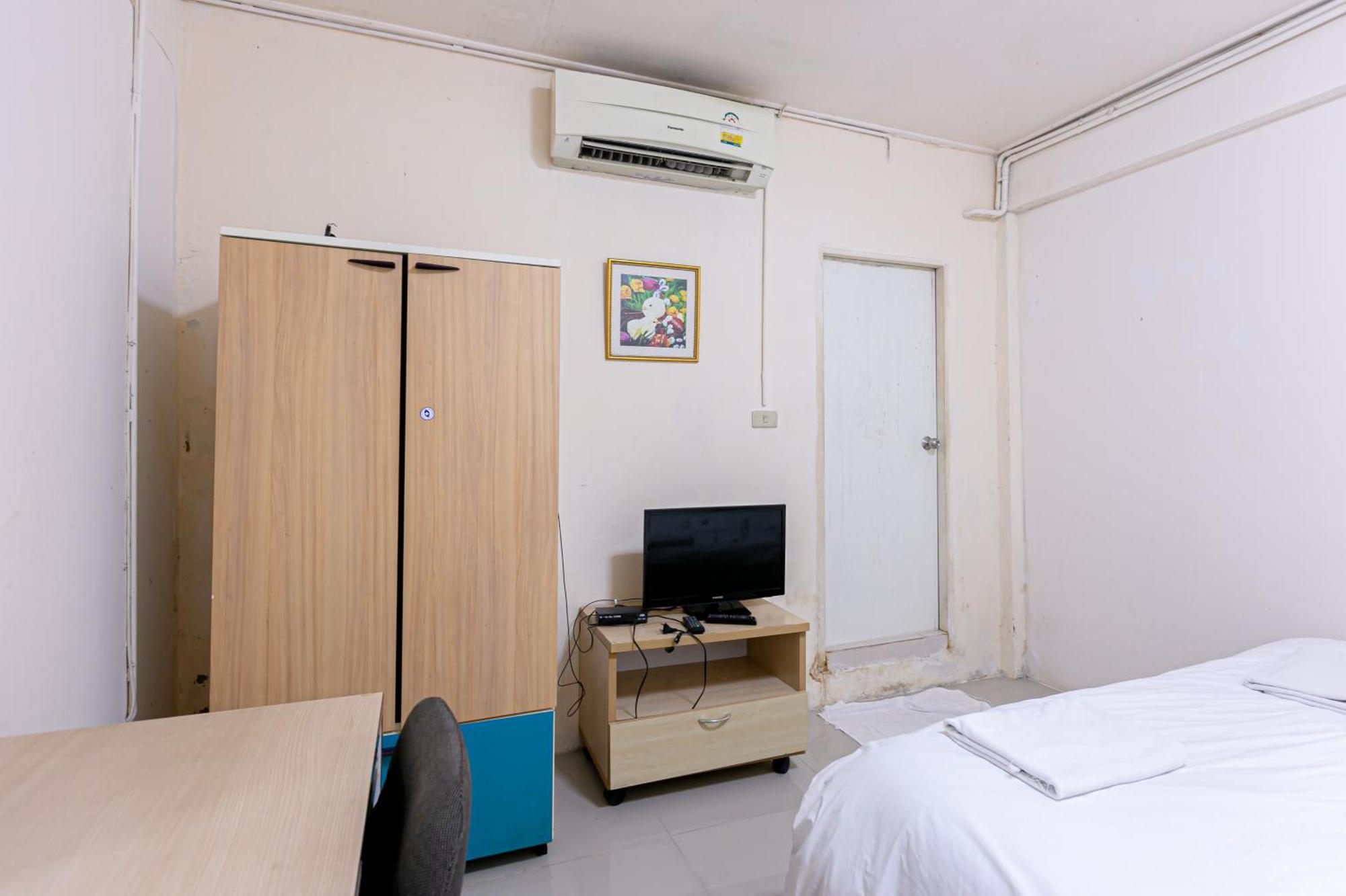Freesia Saladaeng Silom Apartments بانكوك المظهر الخارجي الصورة