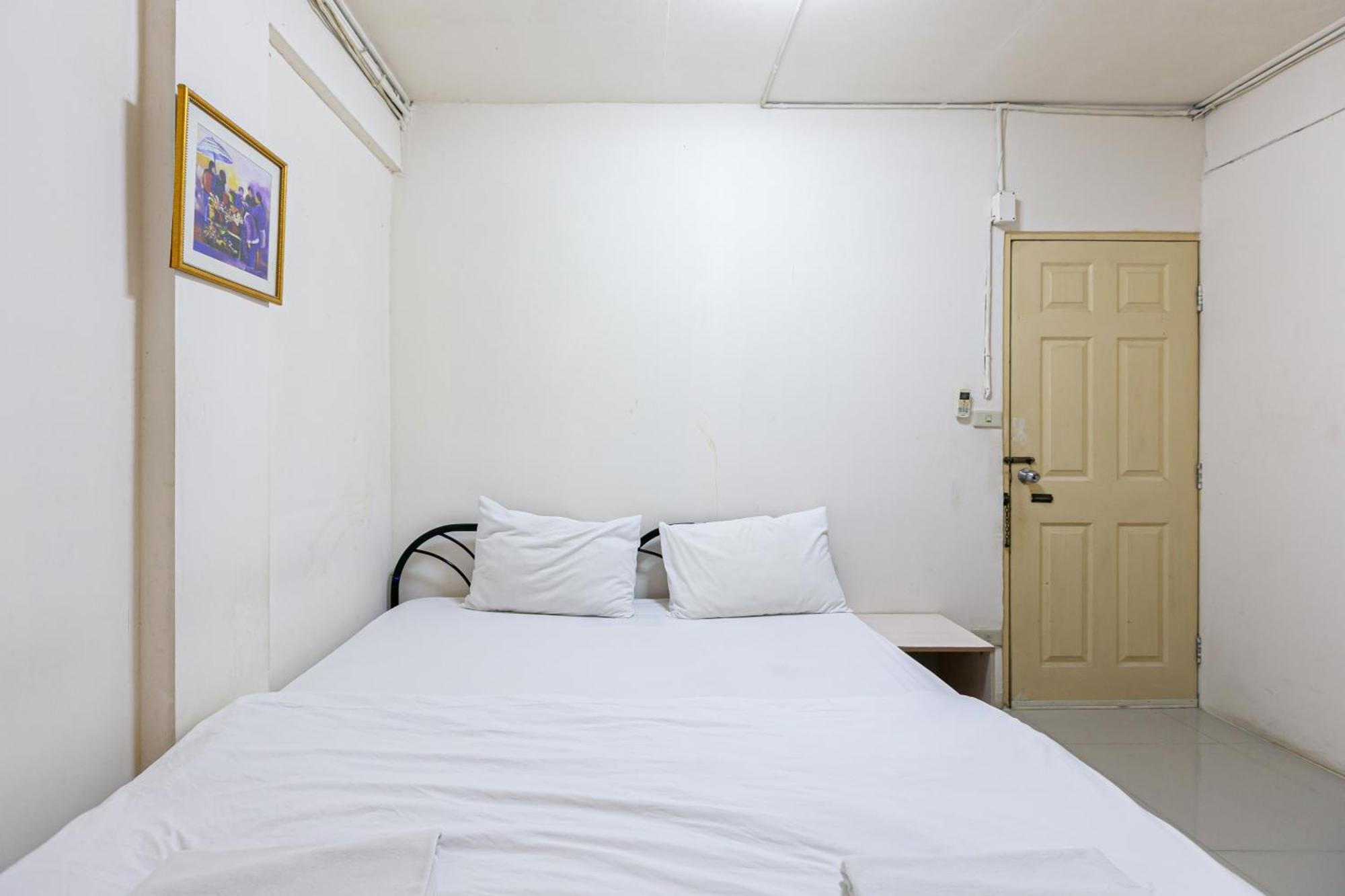 Freesia Saladaeng Silom Apartments بانكوك المظهر الخارجي الصورة