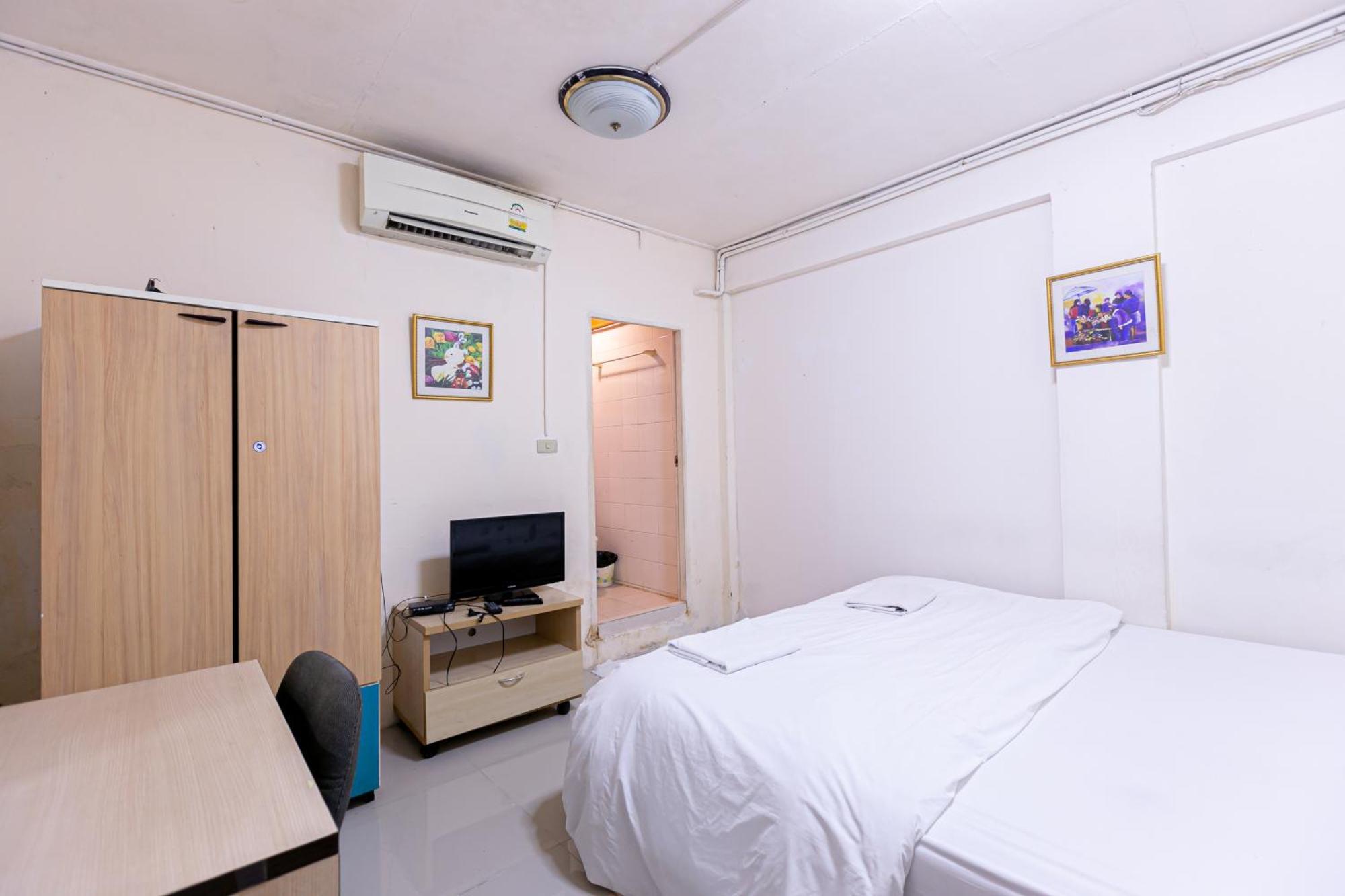 Freesia Saladaeng Silom Apartments بانكوك المظهر الخارجي الصورة