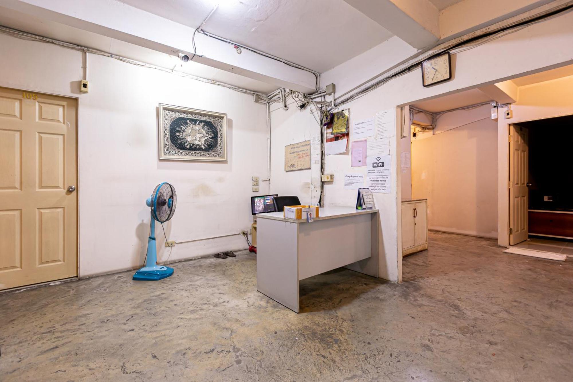Freesia Saladaeng Silom Apartments بانكوك المظهر الخارجي الصورة