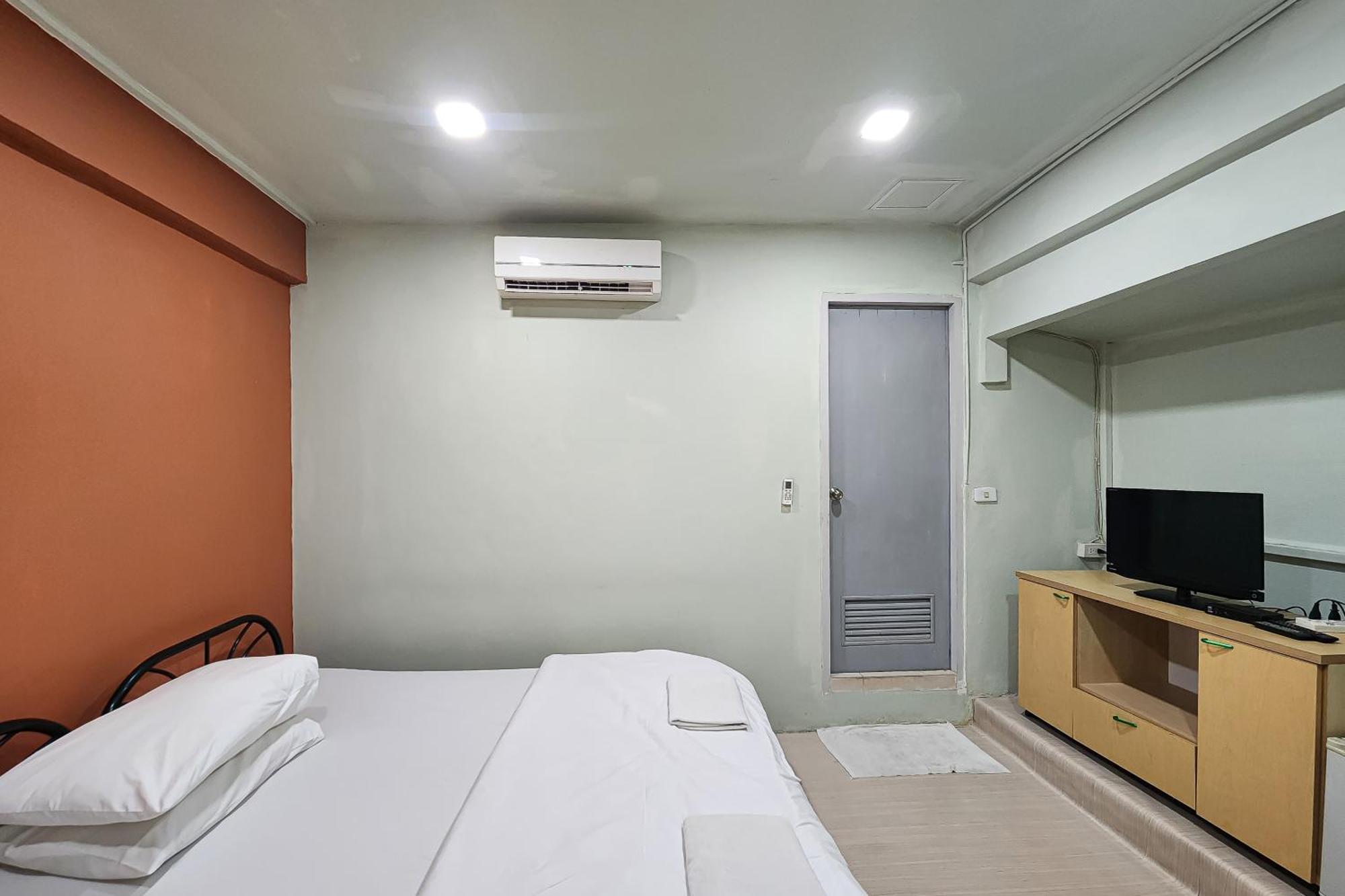 Freesia Saladaeng Silom Apartments بانكوك المظهر الخارجي الصورة