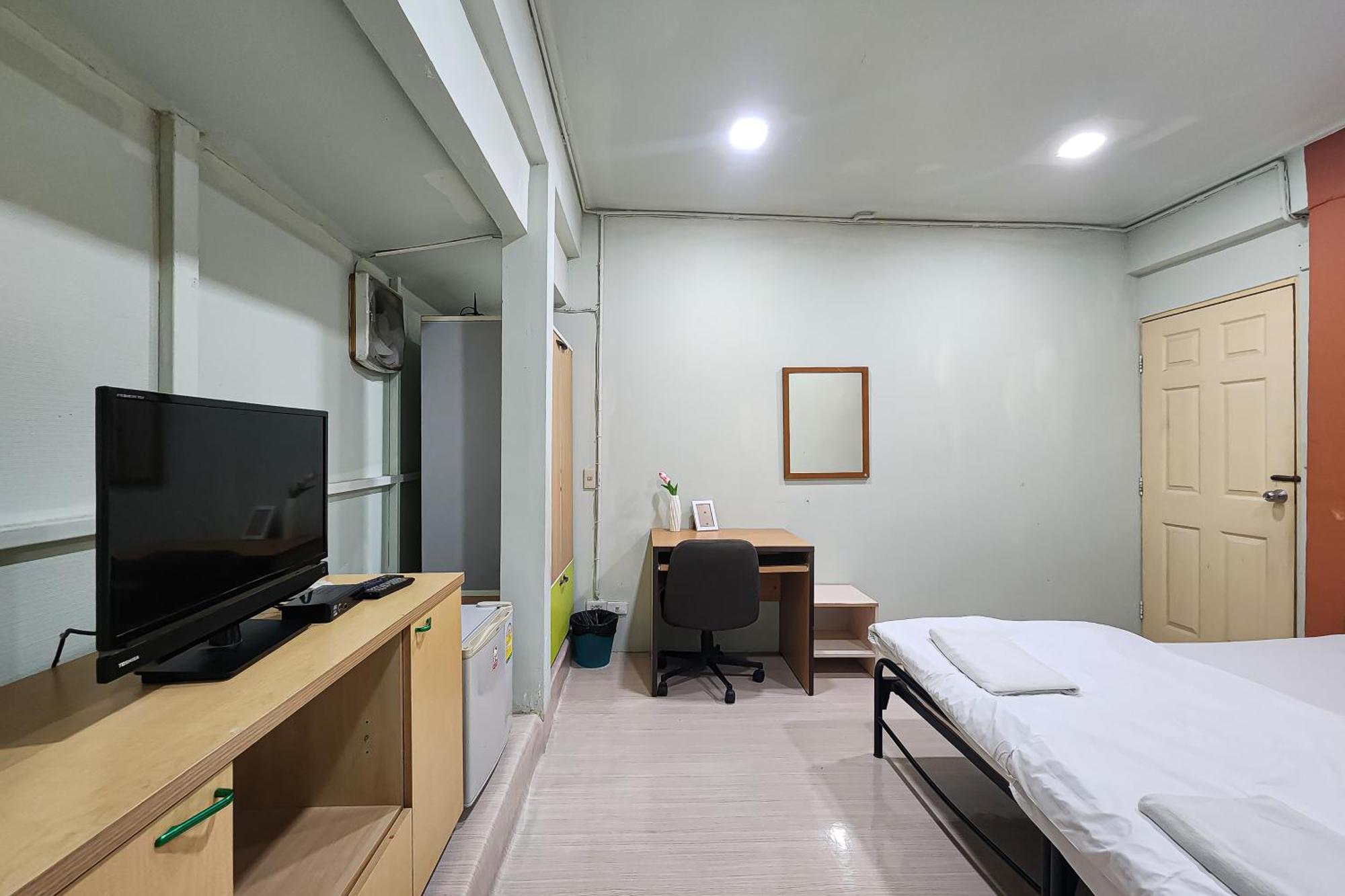 Freesia Saladaeng Silom Apartments بانكوك المظهر الخارجي الصورة