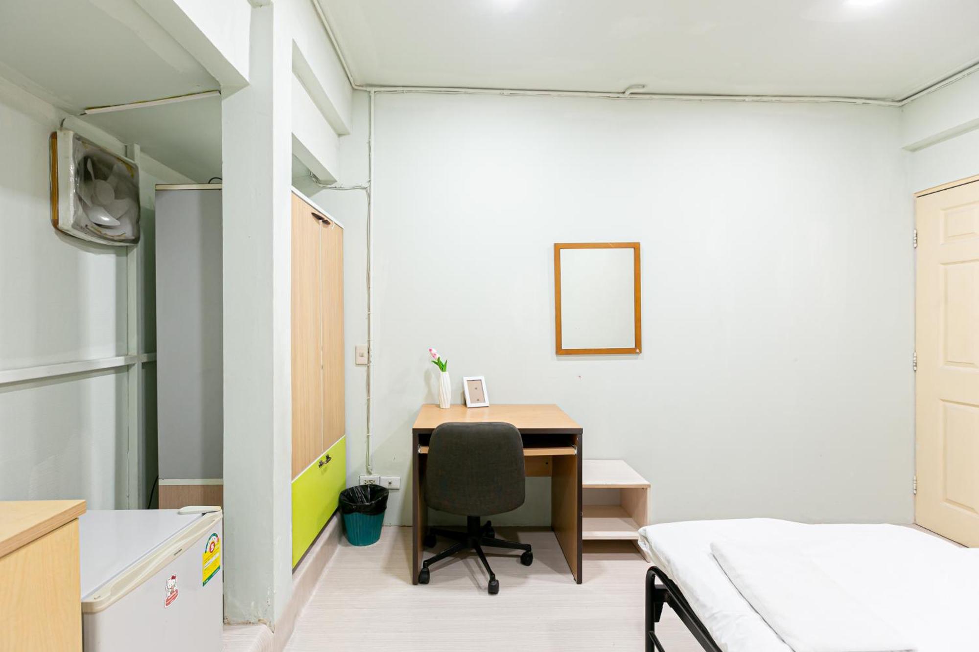Freesia Saladaeng Silom Apartments بانكوك المظهر الخارجي الصورة