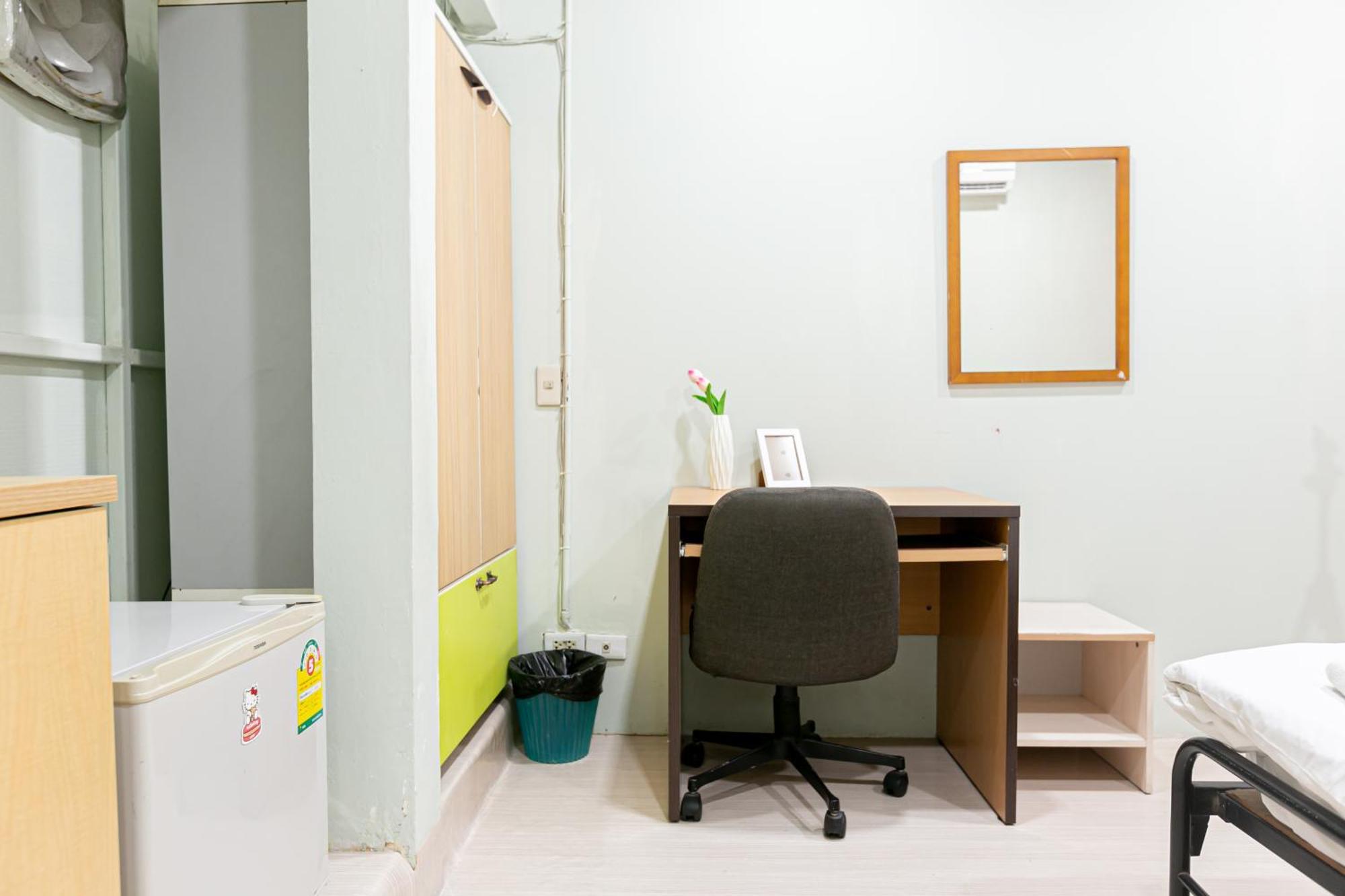 Freesia Saladaeng Silom Apartments بانكوك المظهر الخارجي الصورة